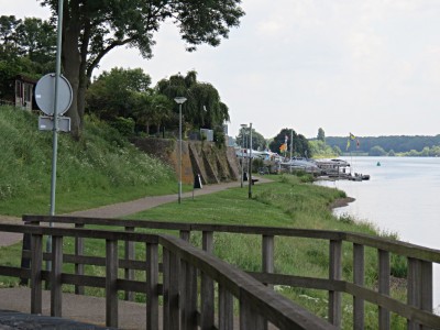 Uferpromenade Kessel